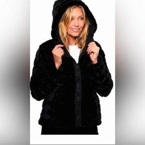 Soft Be Boundless Reversible Black Gray Faux Fur Hooded Coat Jacket Size Small